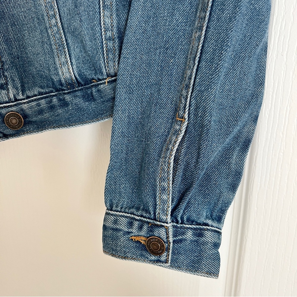 FOREVER21 Classic Denim Jacket - Picture 5 of 7